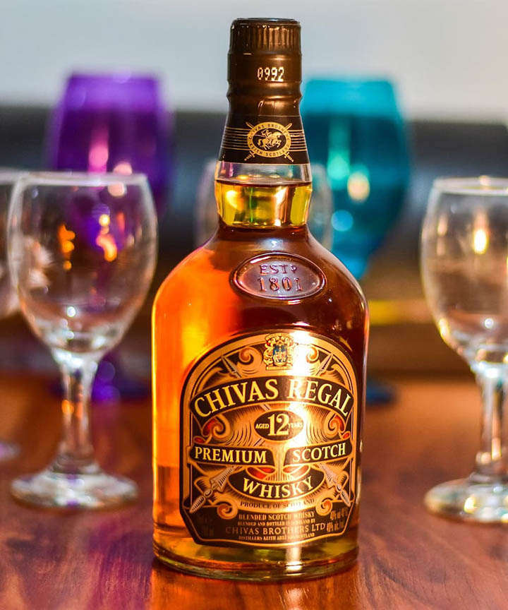 chọn mua rượu chivas ngon