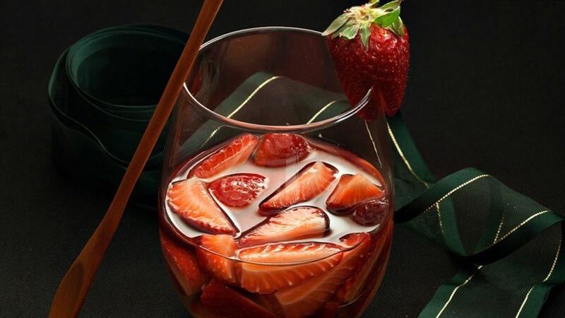 Hướng dẫn bảo quản rượu vang dâu tây đúng cách