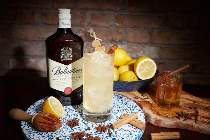 Cách pha chế rượu Ballantine’s phổ biến