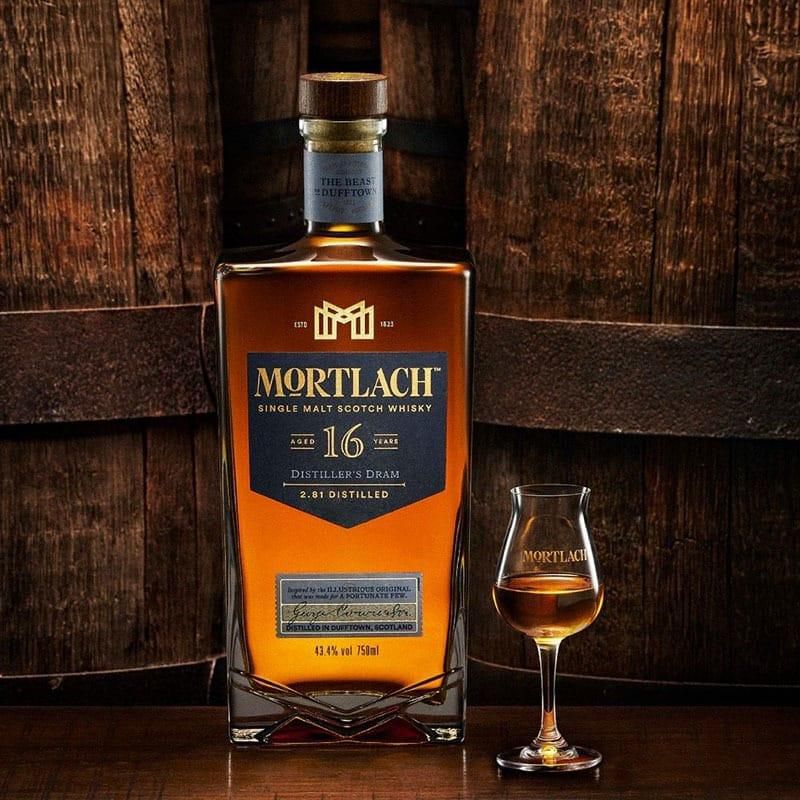 Hương vị cổ điển của Mortlach 16 sẽ chinh phục được những tín đồ sành rượu. 