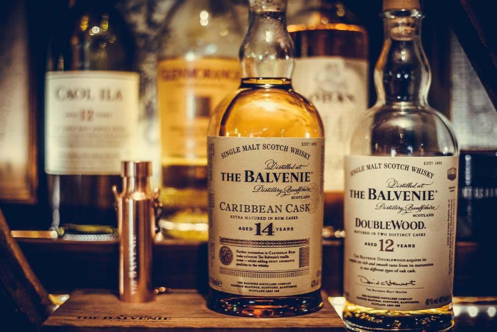 Hướng dẫn cách phân biệt rượu Balvenie chính hãng 