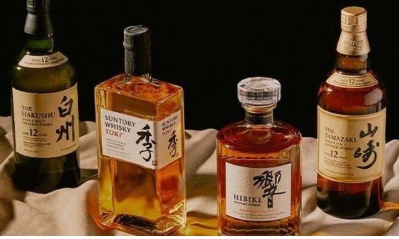 Tùy theo chủng loại và hương vị mà rượu whisky Suntory có nhiều mức giá khác nhau. 