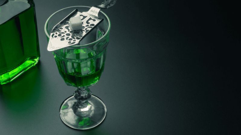 Vì sao nên mua rượu Absinthe tại cửa hàng của Maltco?