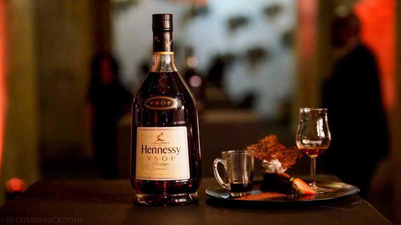 phân phối rượu hennessy