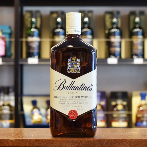 cách phân biệt rượu ballantines thật và giả