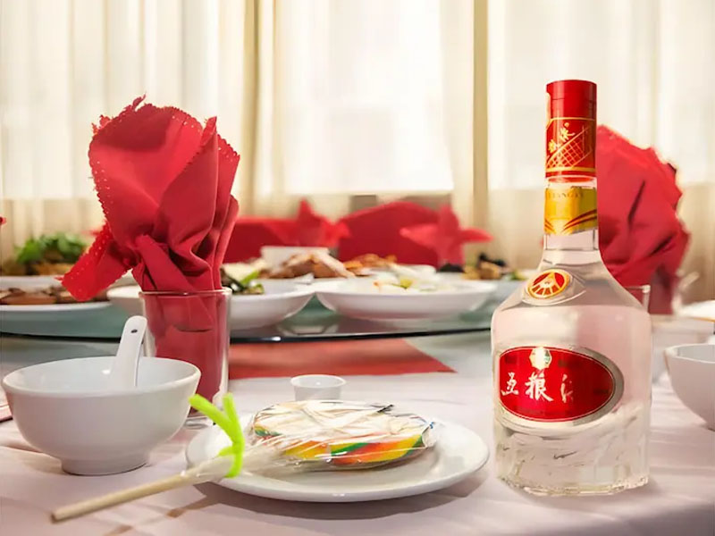 Sự phổ biến của rượu Ngũ Lương Dịch trên thị trường Việt Nam