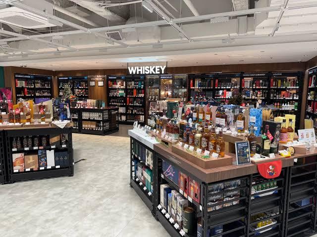 Vì sao siêu thị ưu tiên whisky chính hãng
