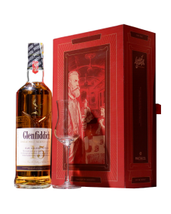 Rượu Glenfiddich 15 kèm hộp quà đỏ.