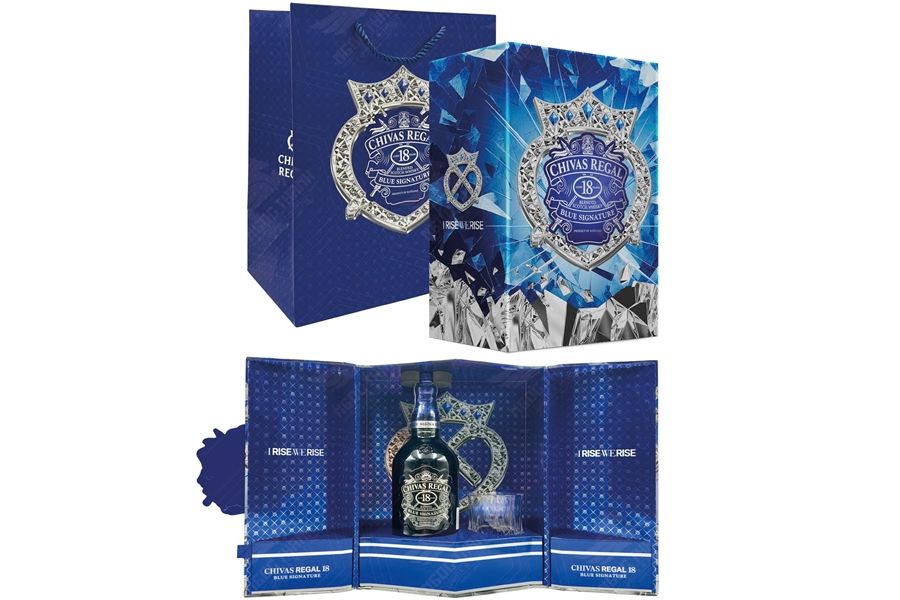 Rượu Chivas 18 Năm Blue hộp quà