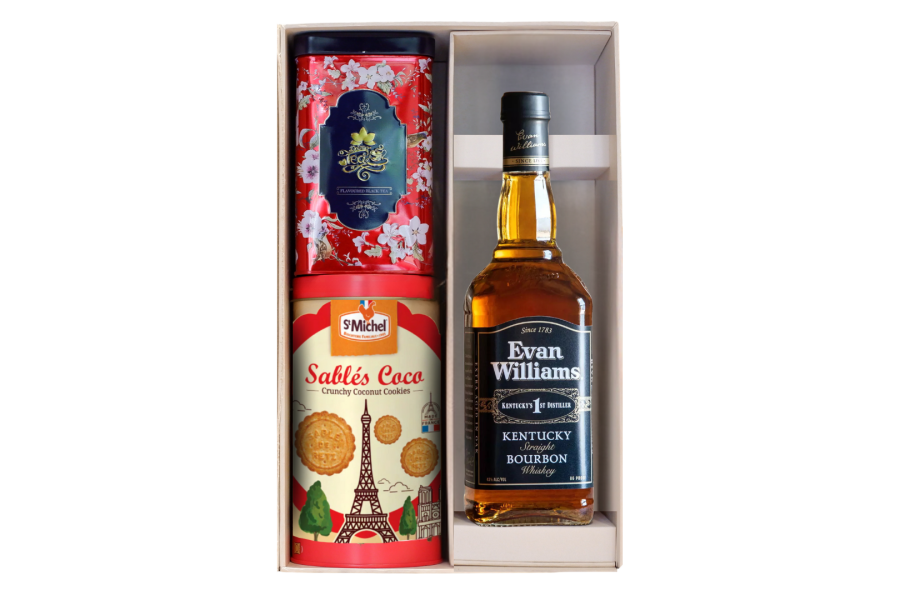Set rượu Whisky Evan William đen kèm hộp bánh trà F26